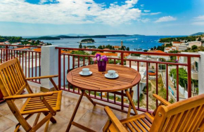Гостиница Apartments Ivusic  Хвар